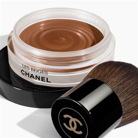 les beiges bronzing cream.